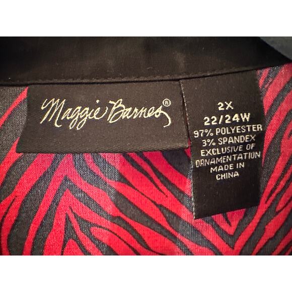 Curvy Plus 2X Maggie Barnes Red Black Animal-Striped Blouse Black Collar Cuffs - Picture 4 of 7